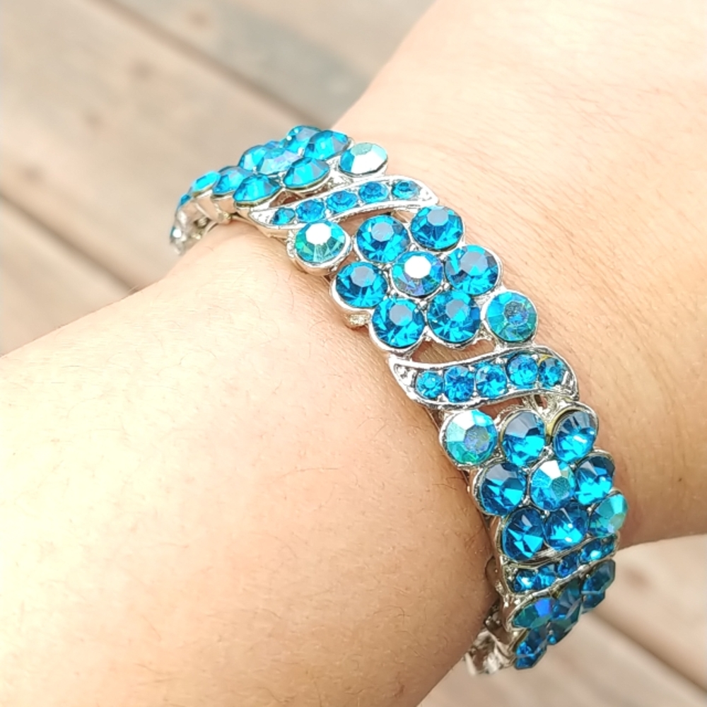 Teal blue silver tone bangle cuff bracelet NWT